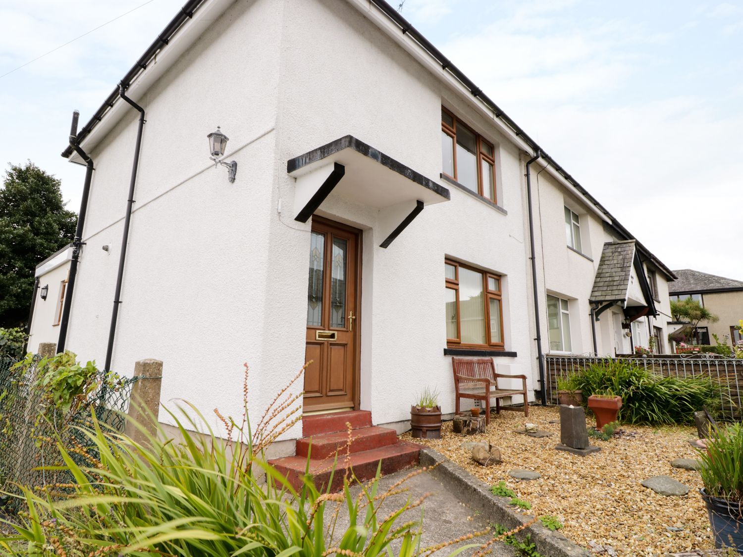 1 Hen Bont Road,North Wales