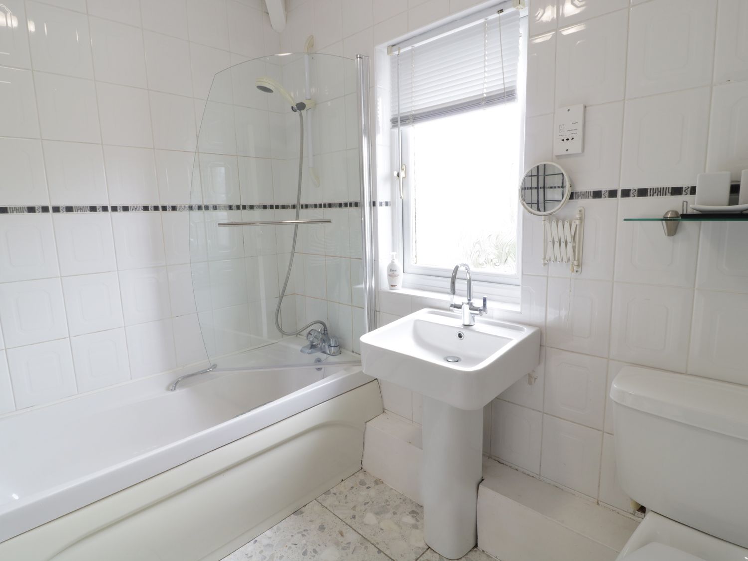 1 Hen Bont Road,North Wales