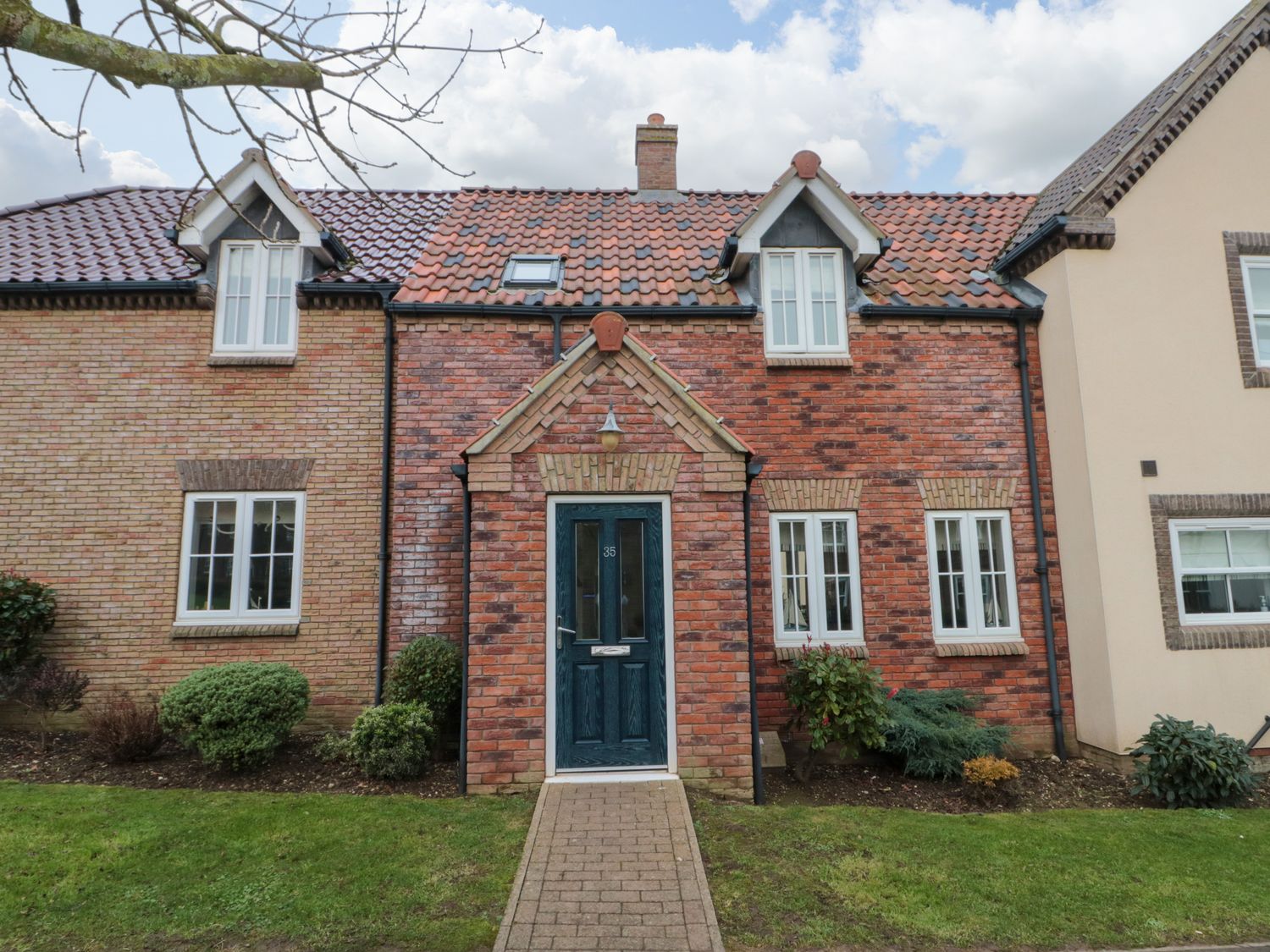 Dotty's Sunshine Cottage, Yorkshire