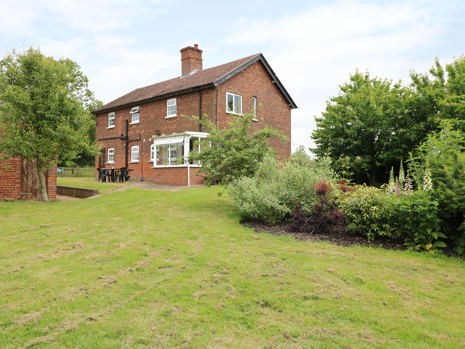 The Old Cottage, Lincolnshire Lincolnshire England Cottages For