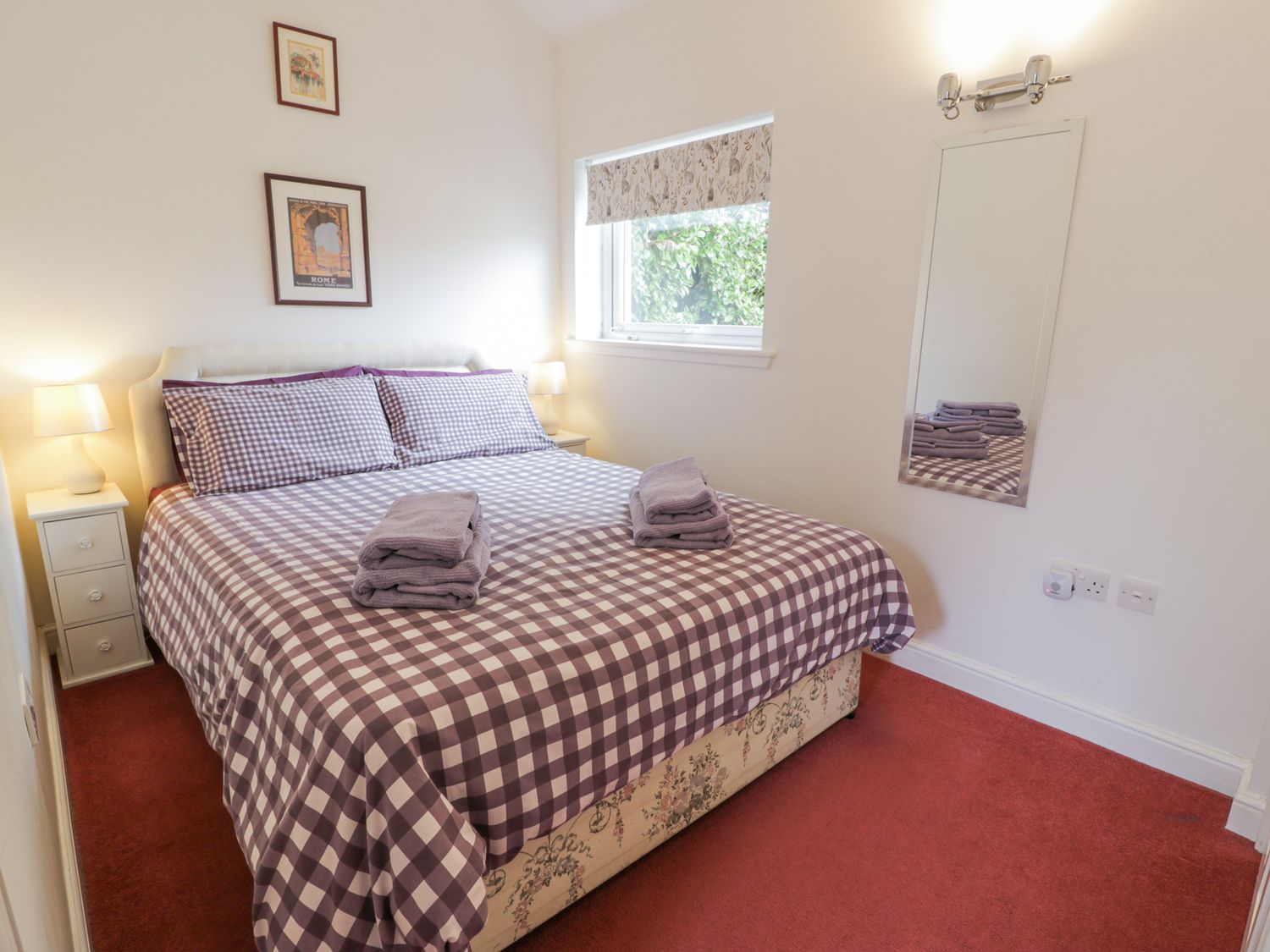 Troloss Lodge, Thornhill