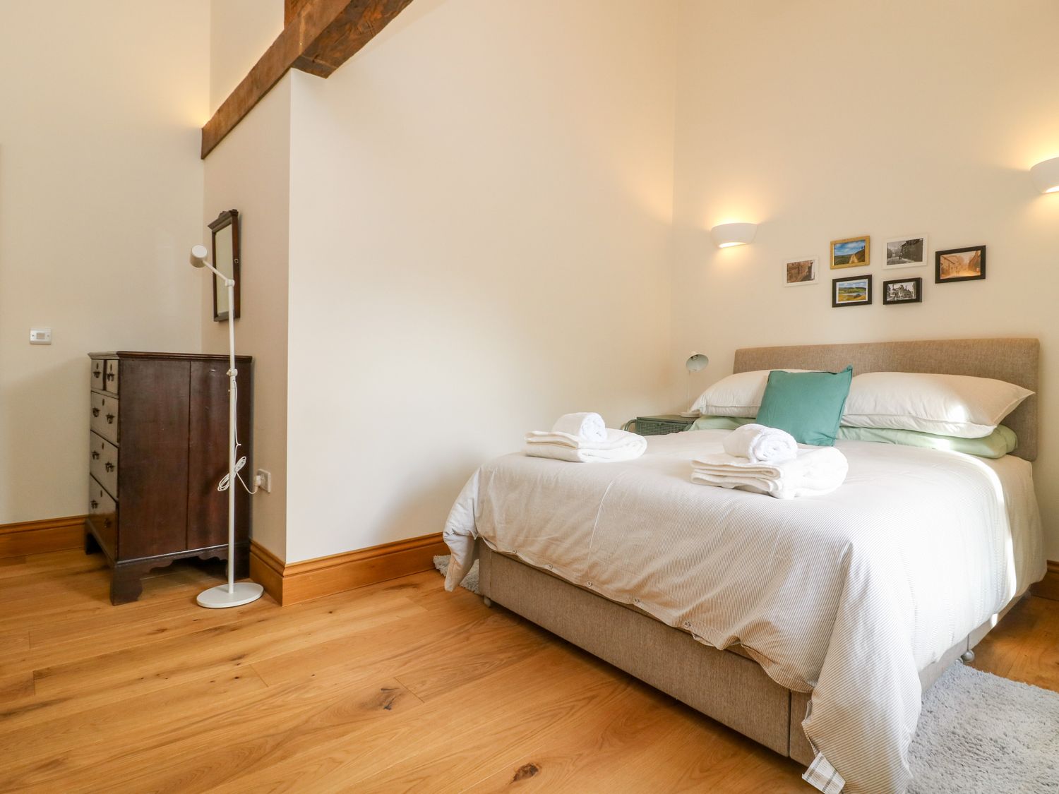 3 Chews Cottage Pateley Bridge ( Ref 971119 ) Rent holiday home in Pateley Bridge North Yorkshire