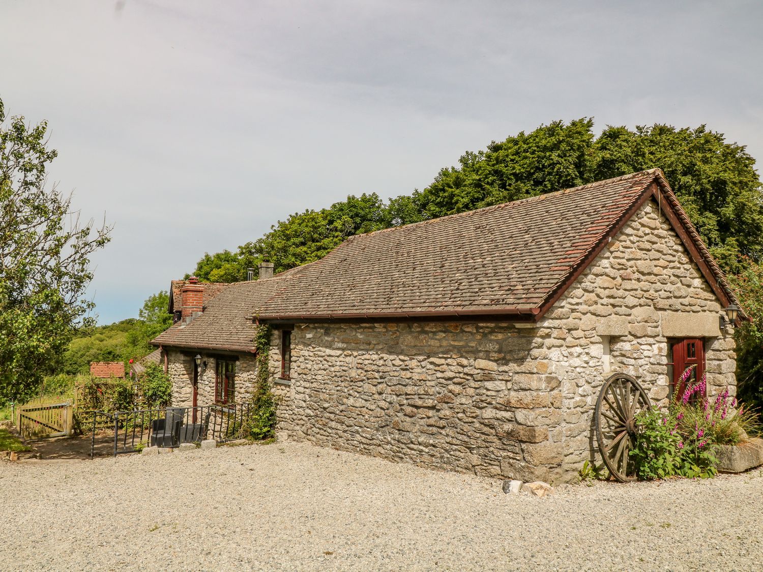 Batty's Hangout, Camelford
