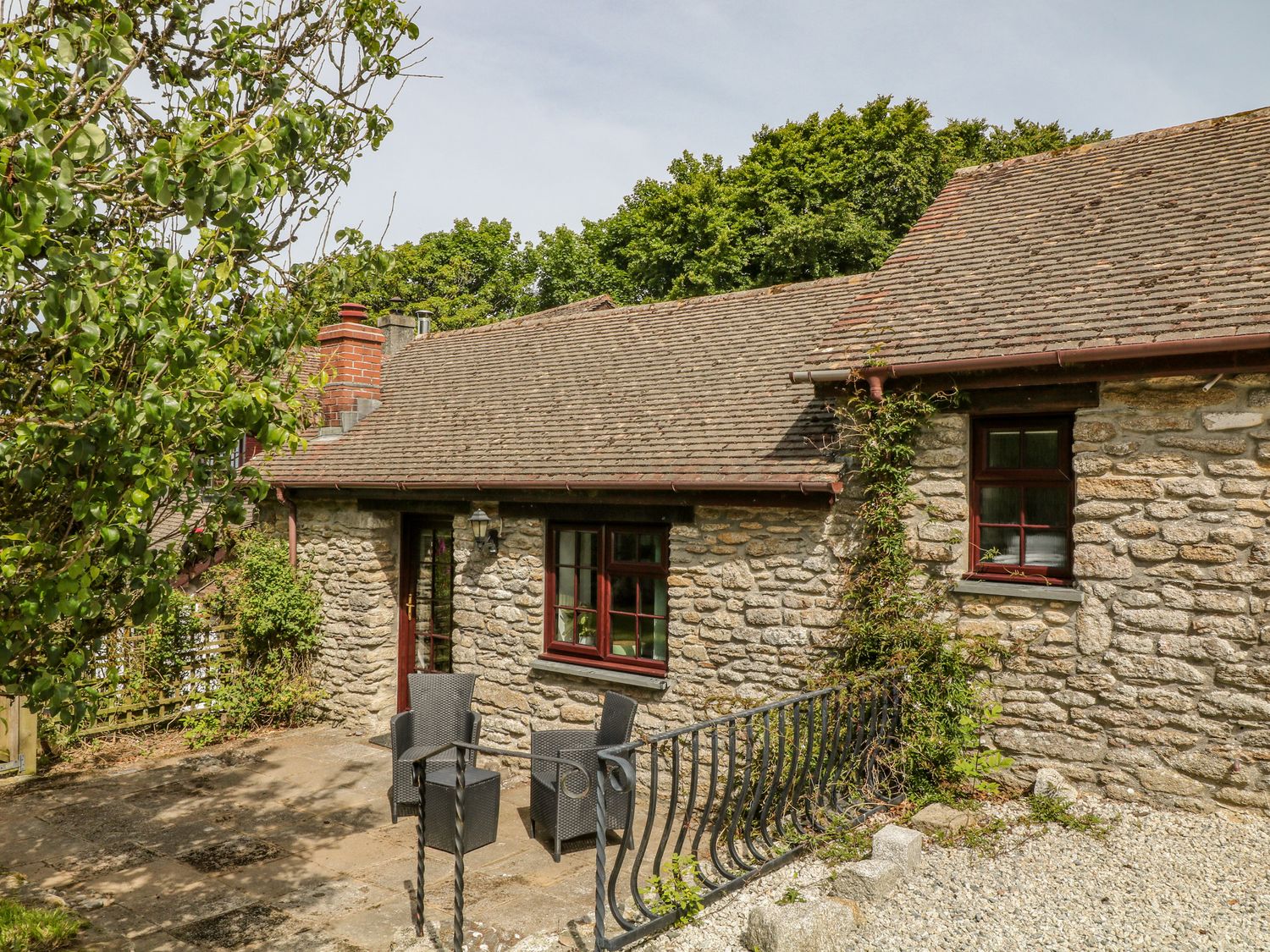 Batty's Hangout, Camelford