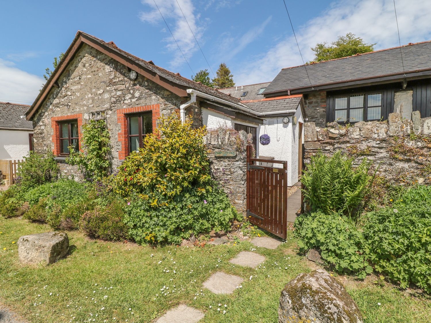 Dairy Cottage Dulverton Ashwick Dorset And Somerset Self Catering Holiday Cottage