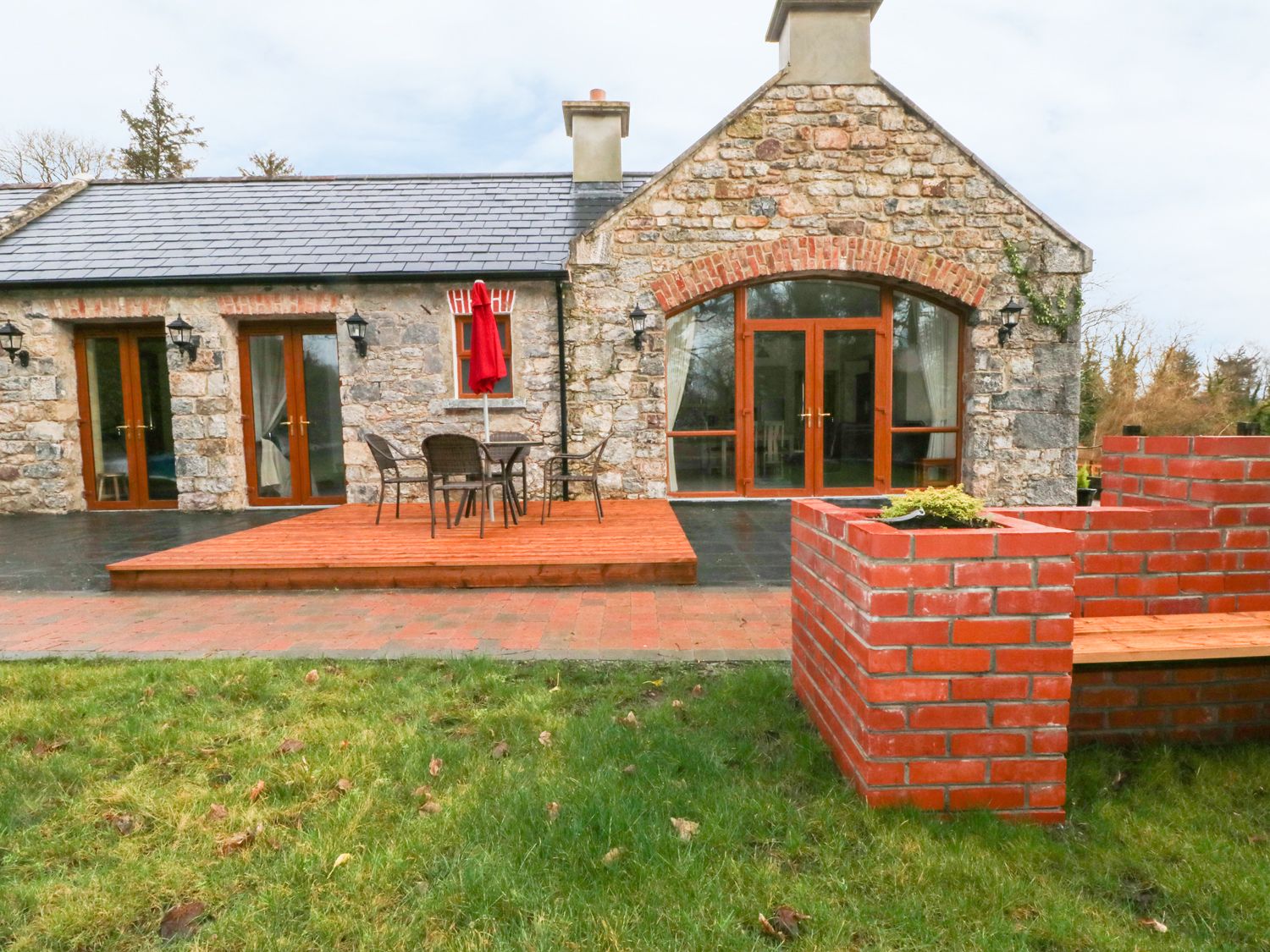 Granny's Cottage, Ireland County Clare Ireland Cottages For