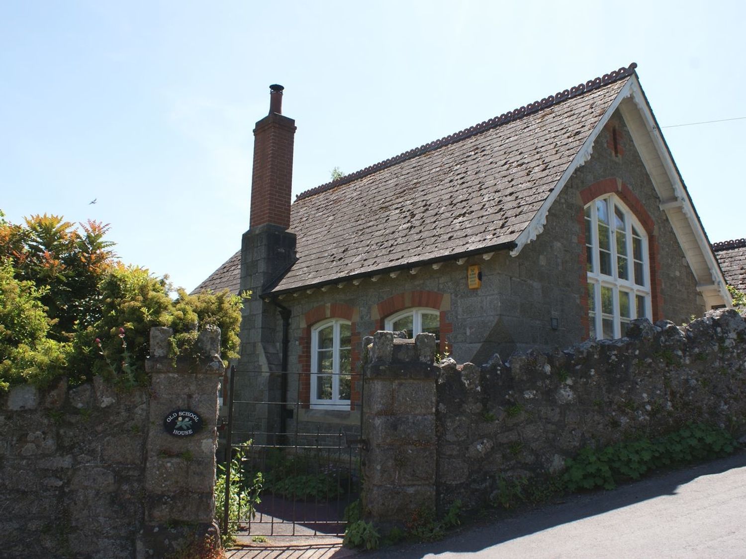 The Old School House Lustleigh Devon Self Catering Holiday Cottage