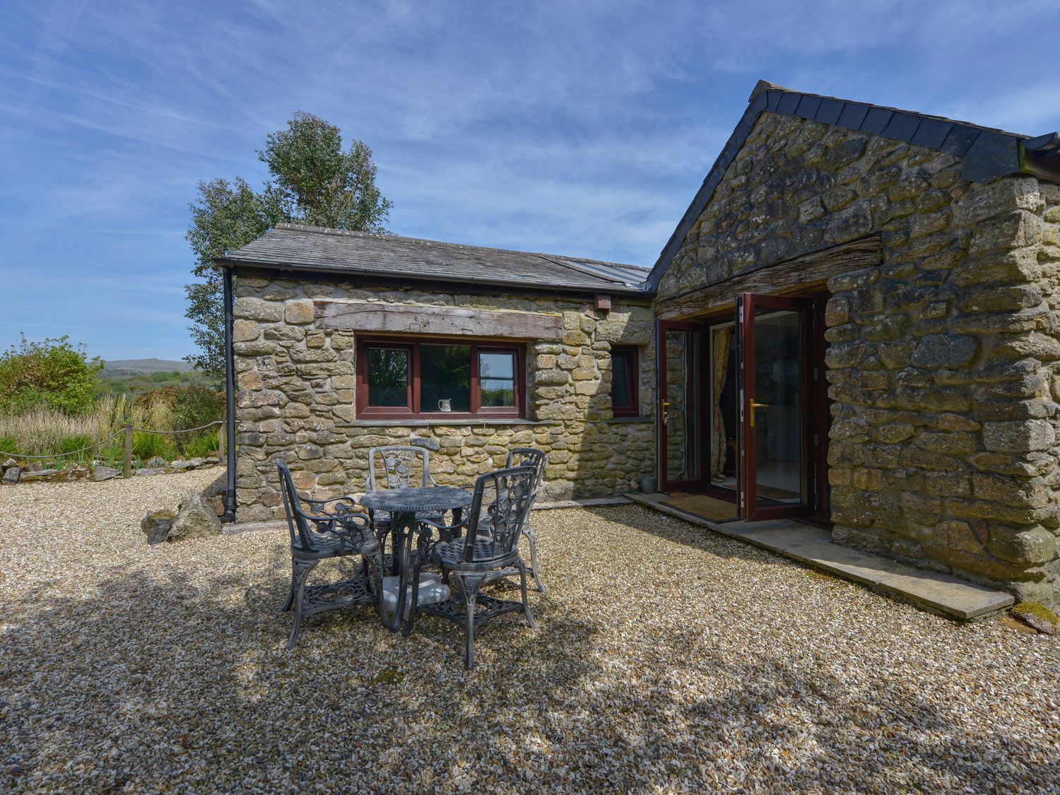 Buster Barn, Devon