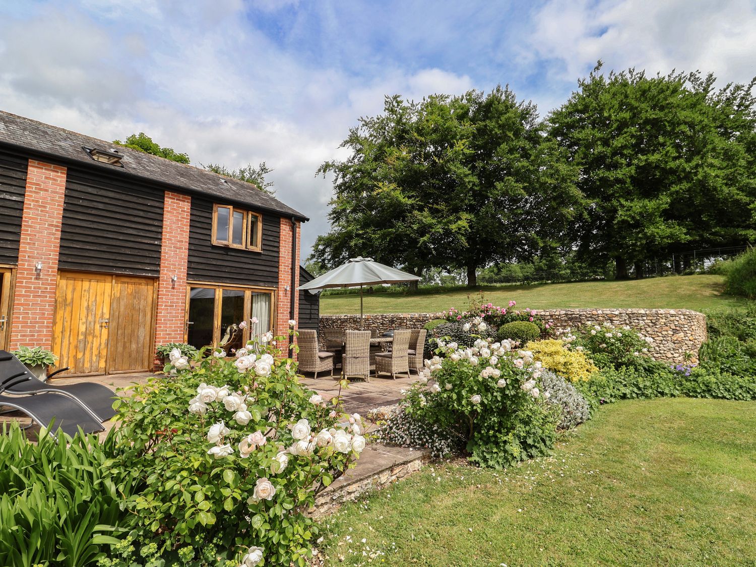 The Old Log Shed, Honiton