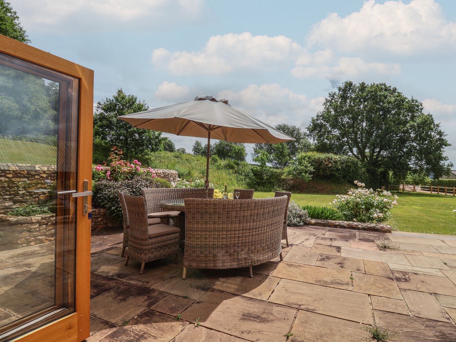 The Old Log Shed, Honiton