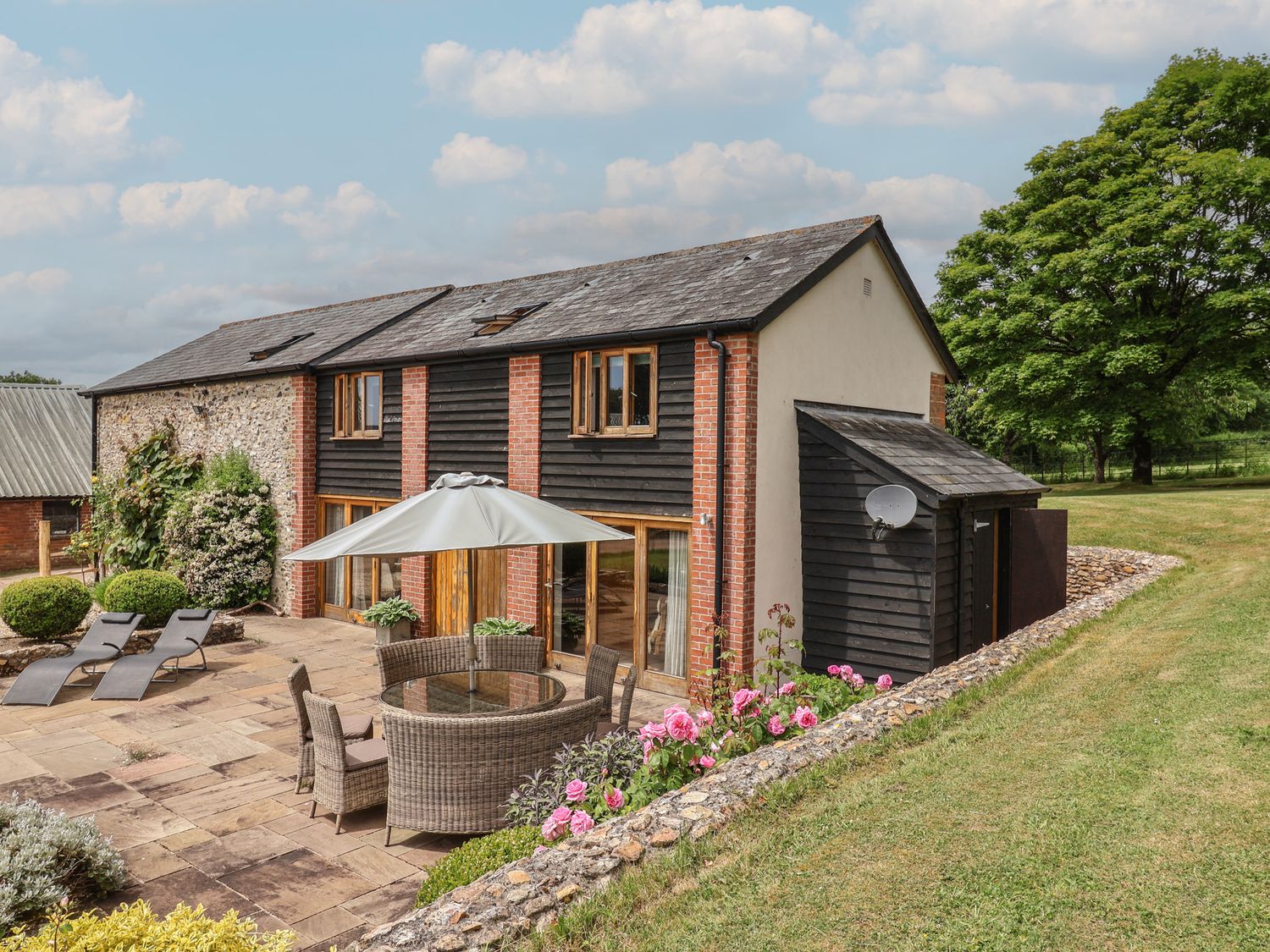 The Old Log Shed, Honiton