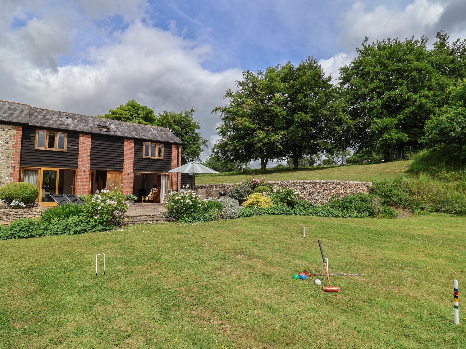The Old Log Shed, Honiton
