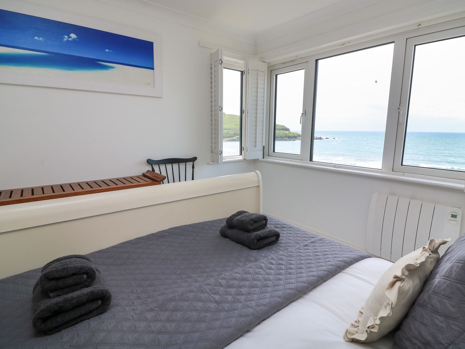 Apartment 27, Devon