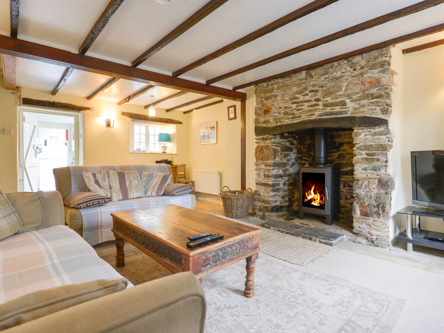 1 Gabberwell Cottages, Kingston