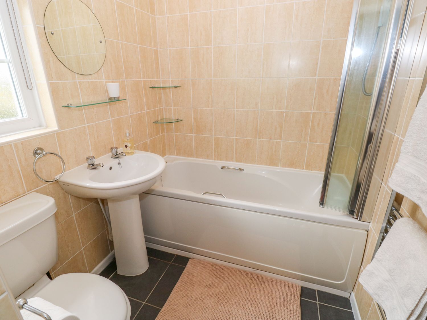 4 Hanbury Lodge, Pentlepoir