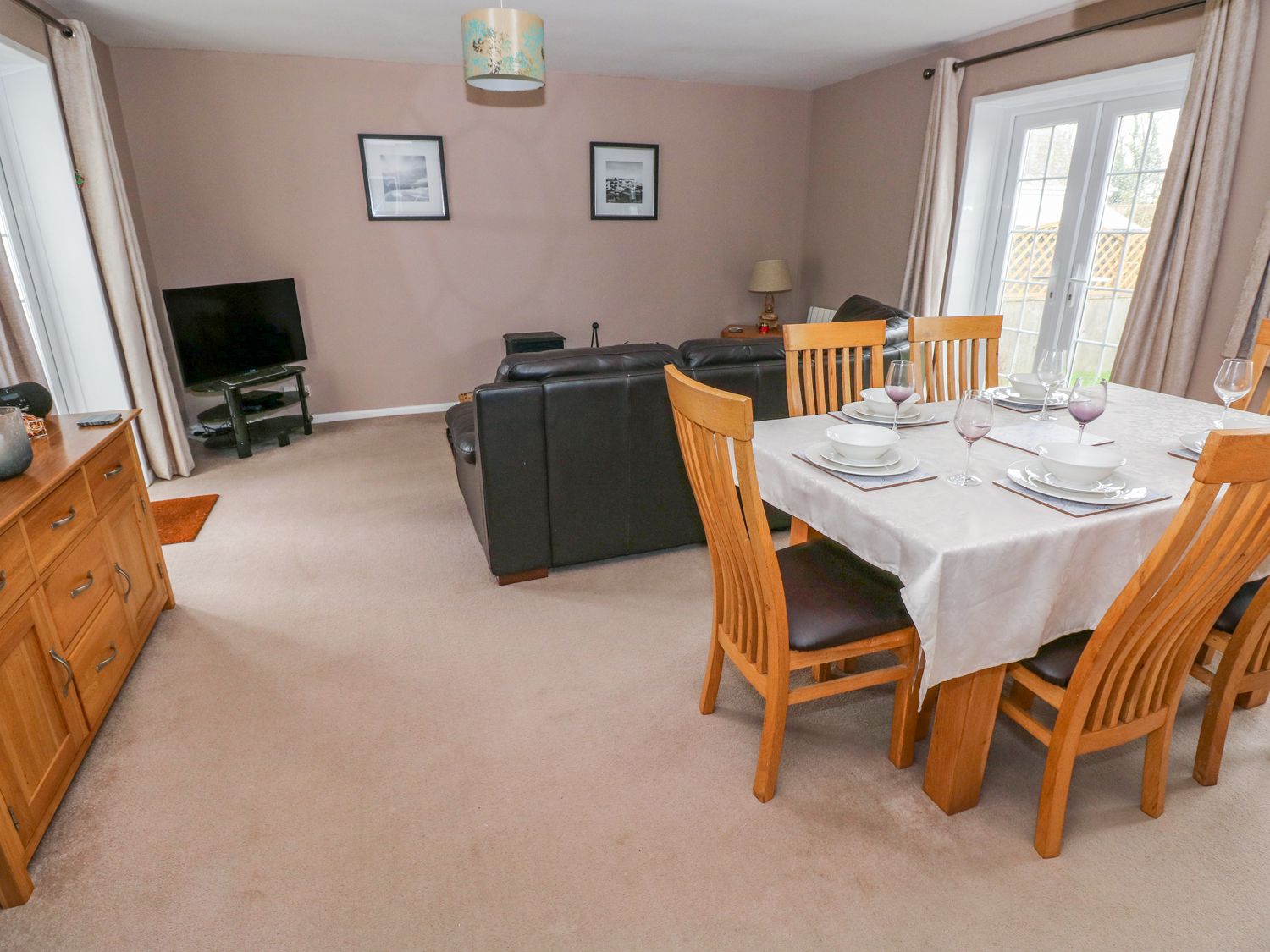 4 Hanbury Lodge, Pentlepoir