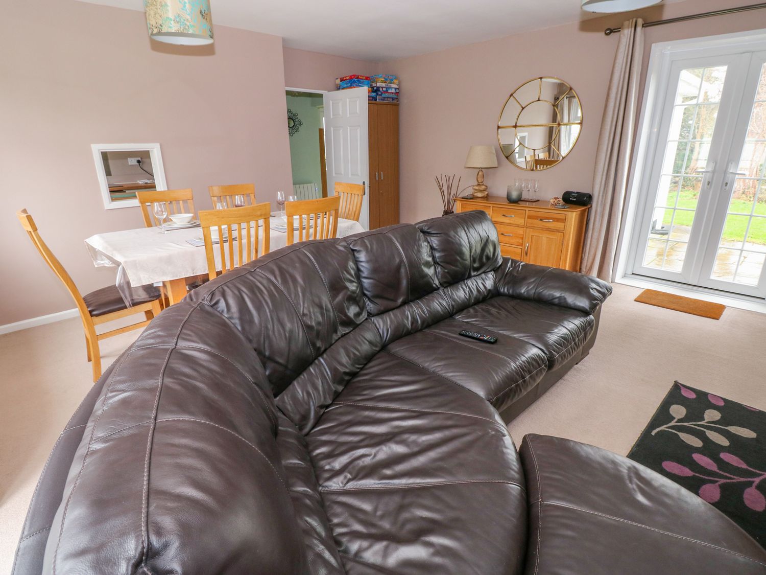 4 Hanbury Lodge, Pentlepoir