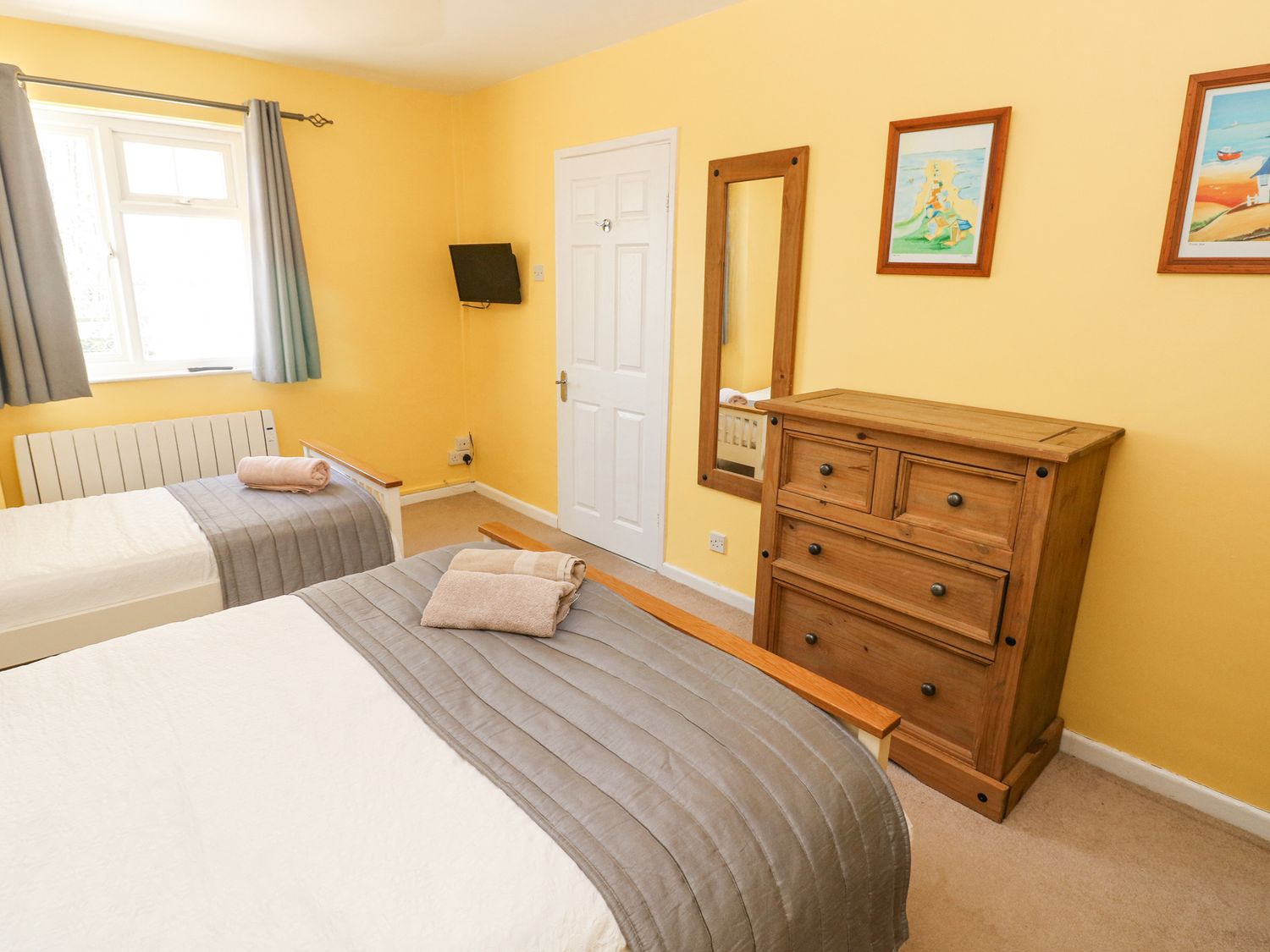 4 Hanbury Lodge, Pentlepoir