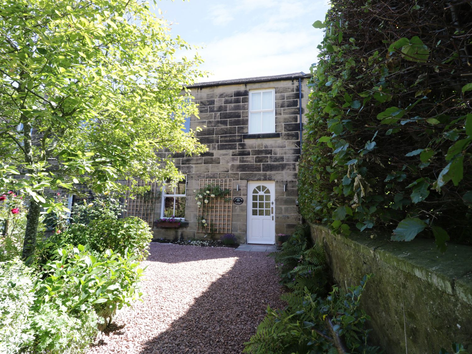 Laburnum Cottage, Alnwick Northumberland England Cottages For