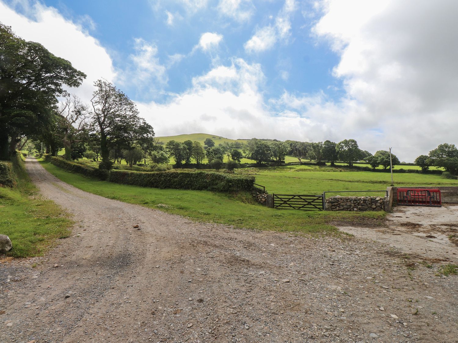 Coetsiws, North Wales