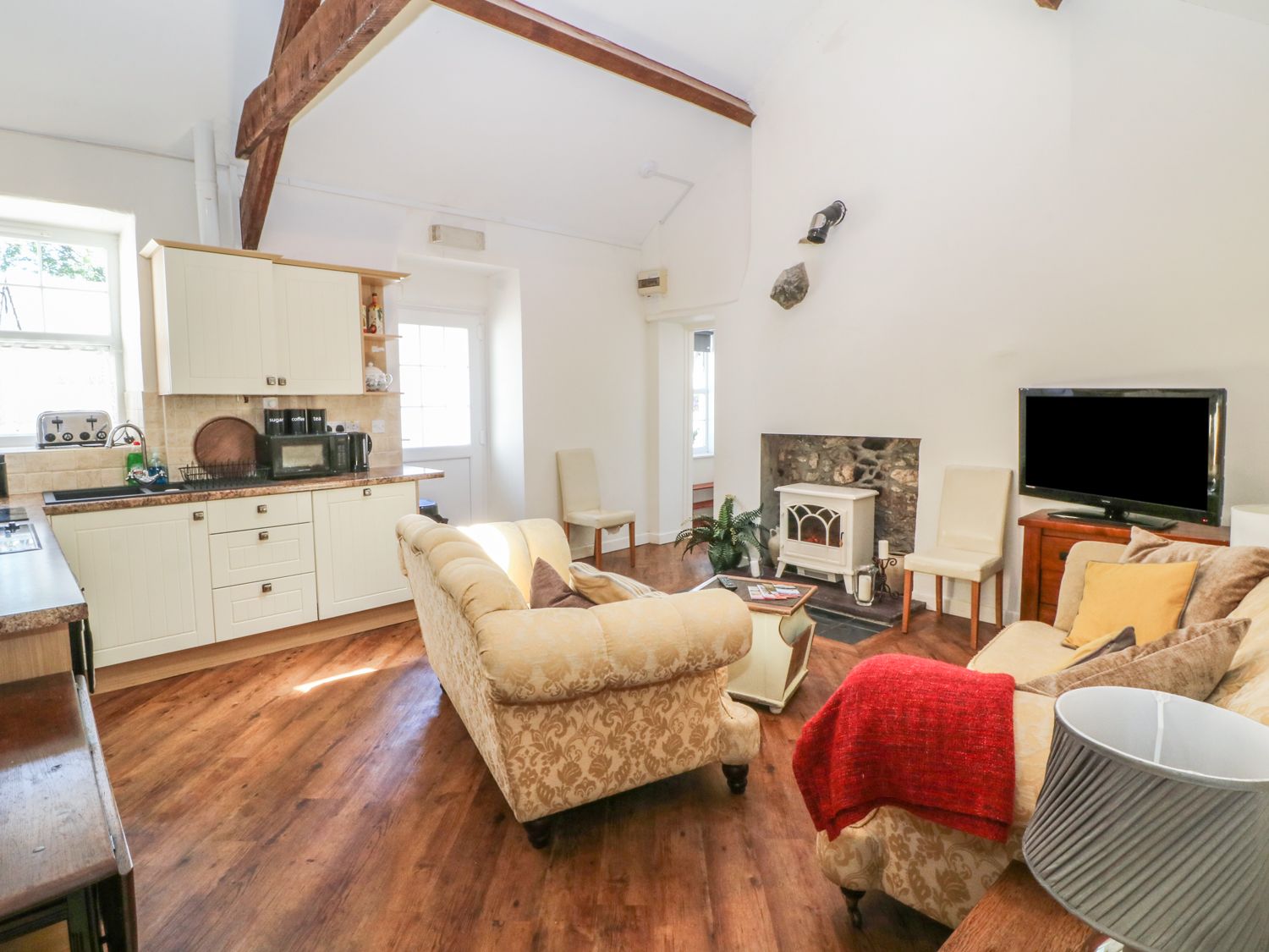 The Farm Cottage @ The Stables, Groeslon