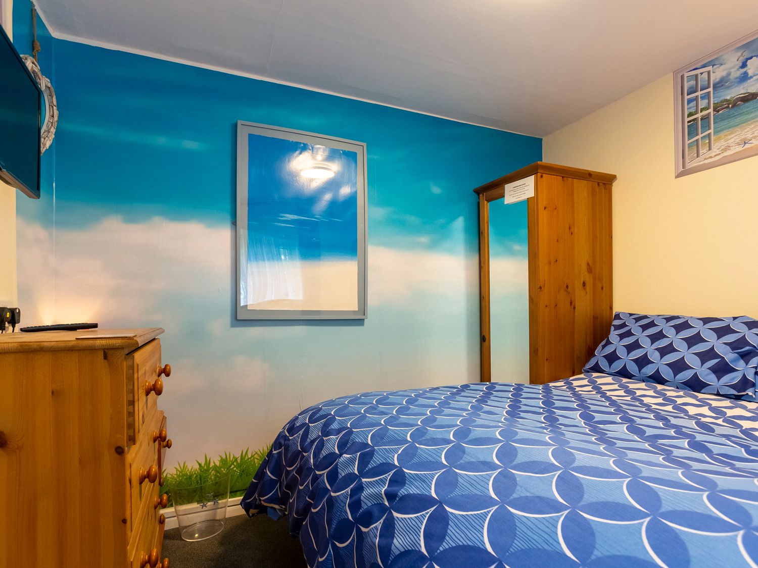 Sky Serene, Bude