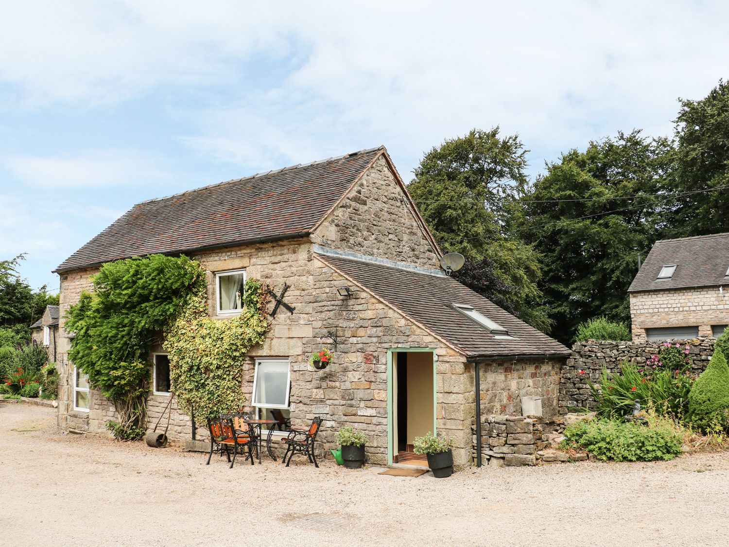 The Cottage Waterhouses Calton Peak District Self Catering Holiday Cottage 