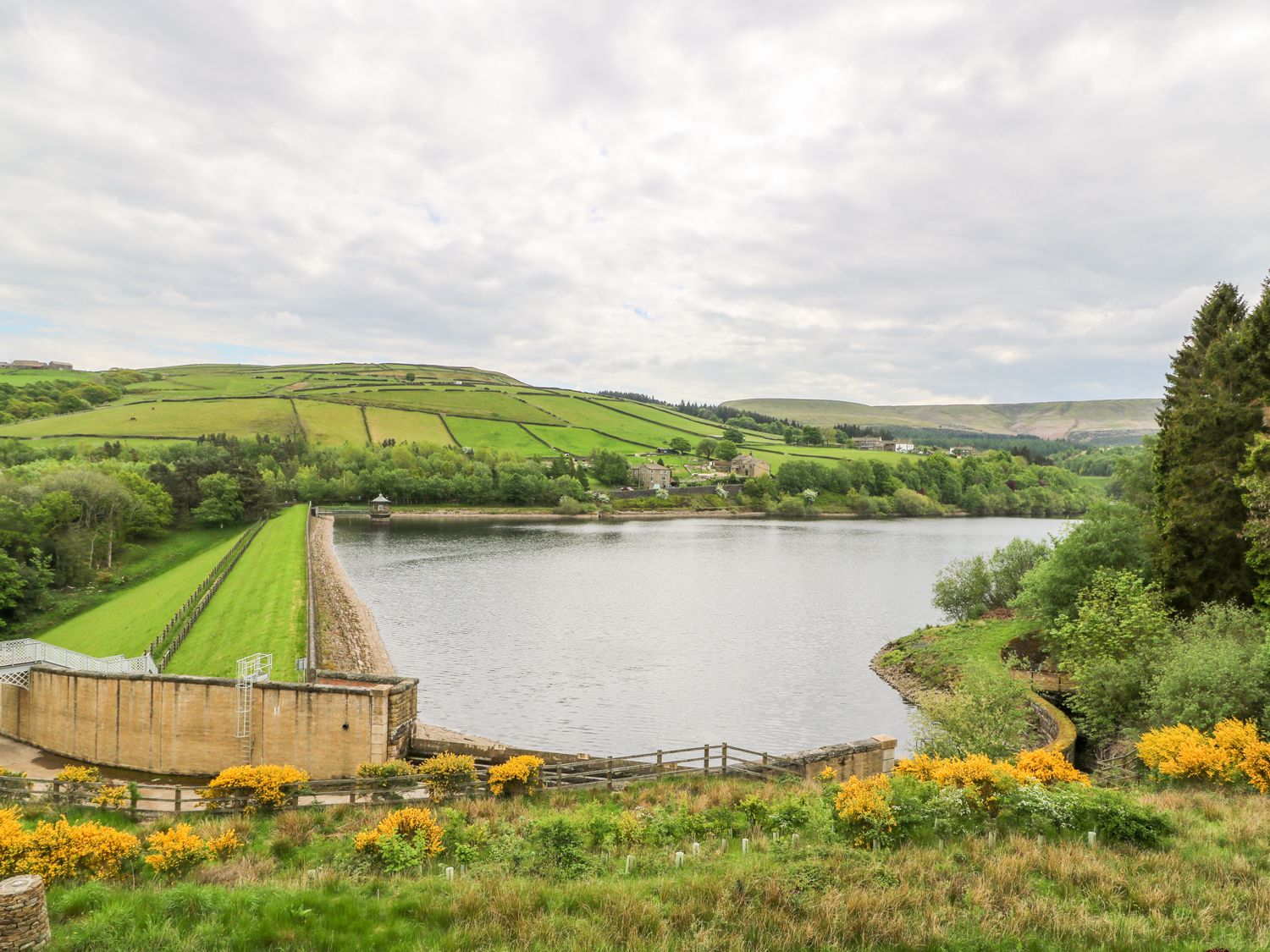 Martha's Cottage, Holmbridge - Kirklees - England : Cottages For ...