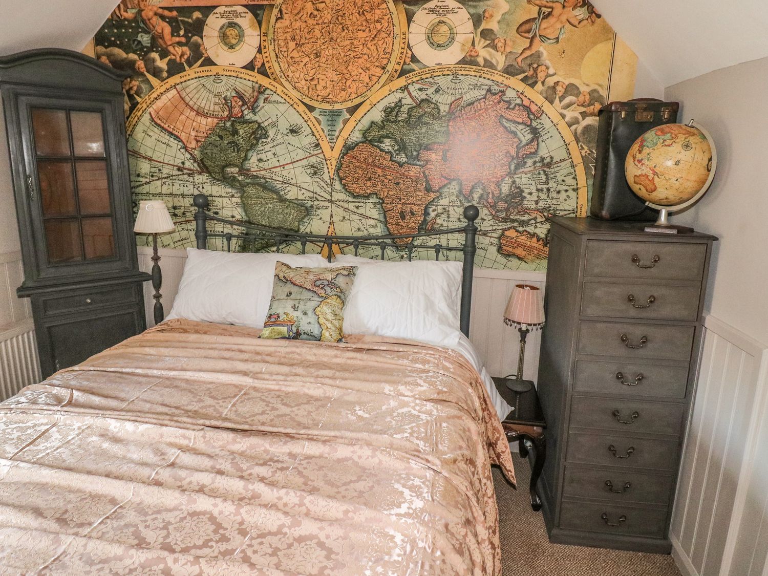 The Old Clock Makers Ashbourne Peak District Self Catering