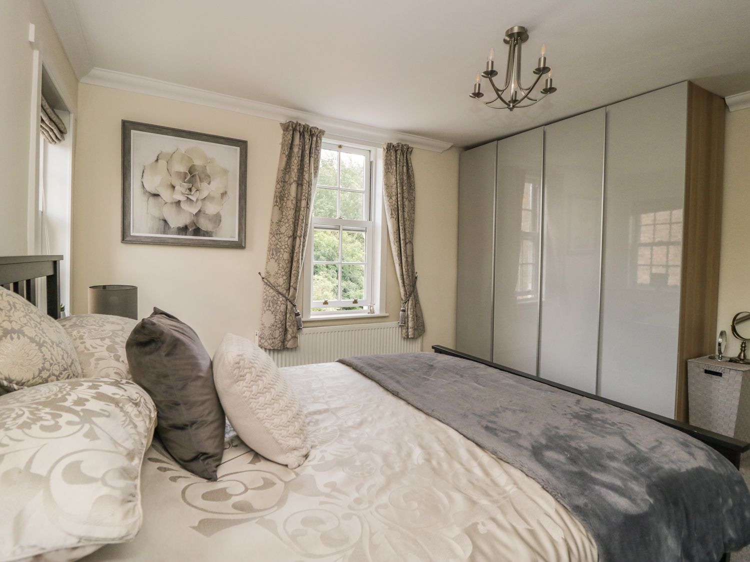 Tree Top Cottage, Ripon
