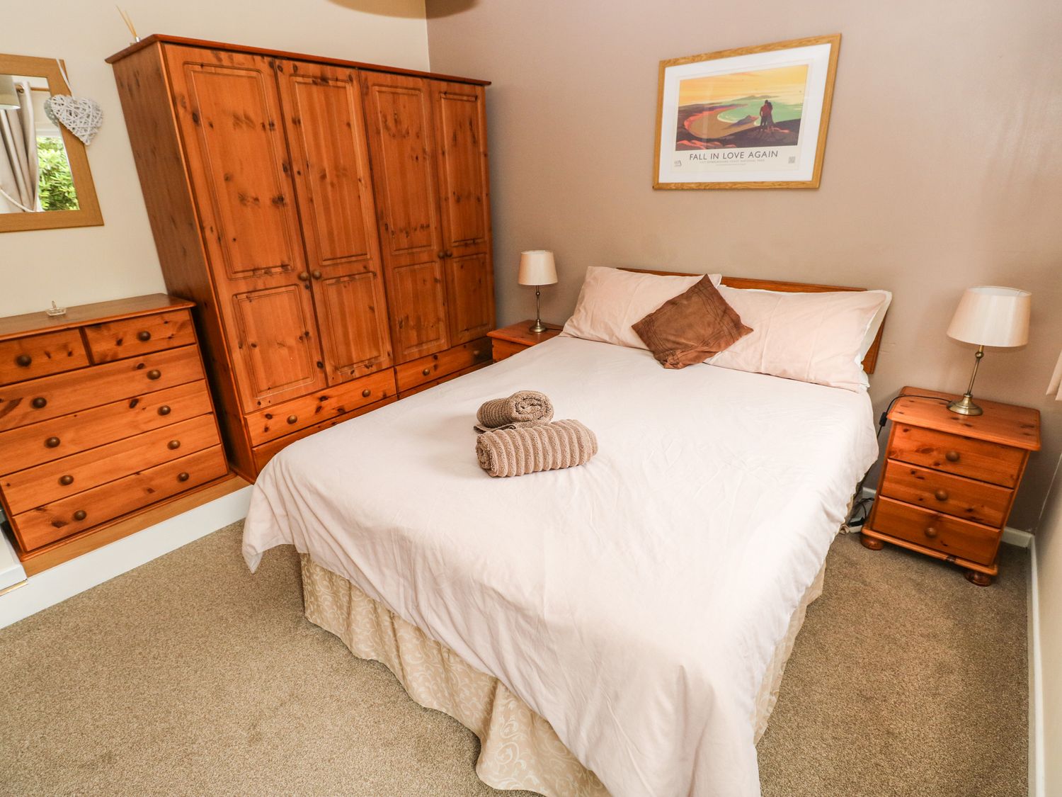 Rowan Lodge, Pembrokeshire