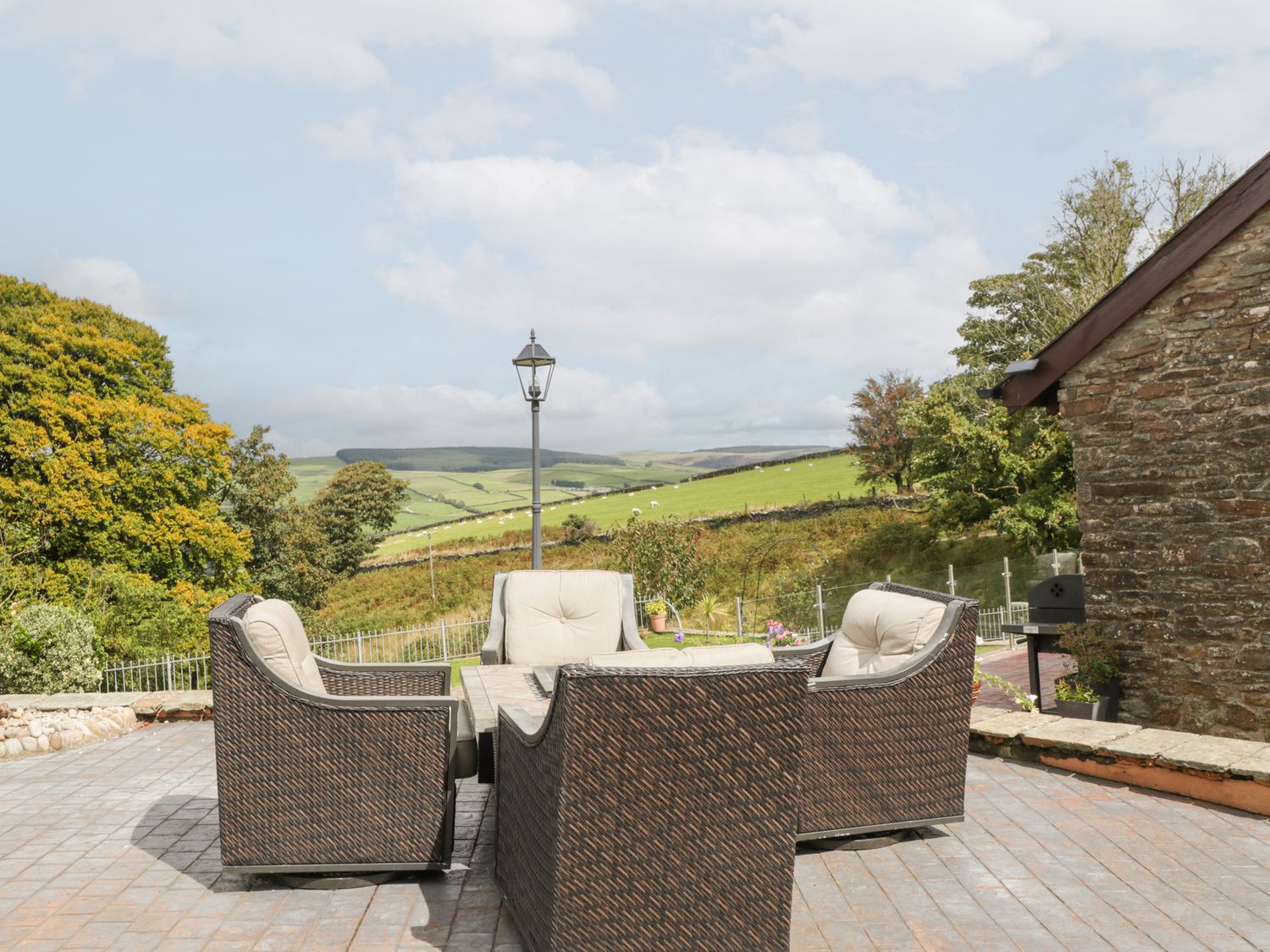 Caner Bach Lodge, Blackmill