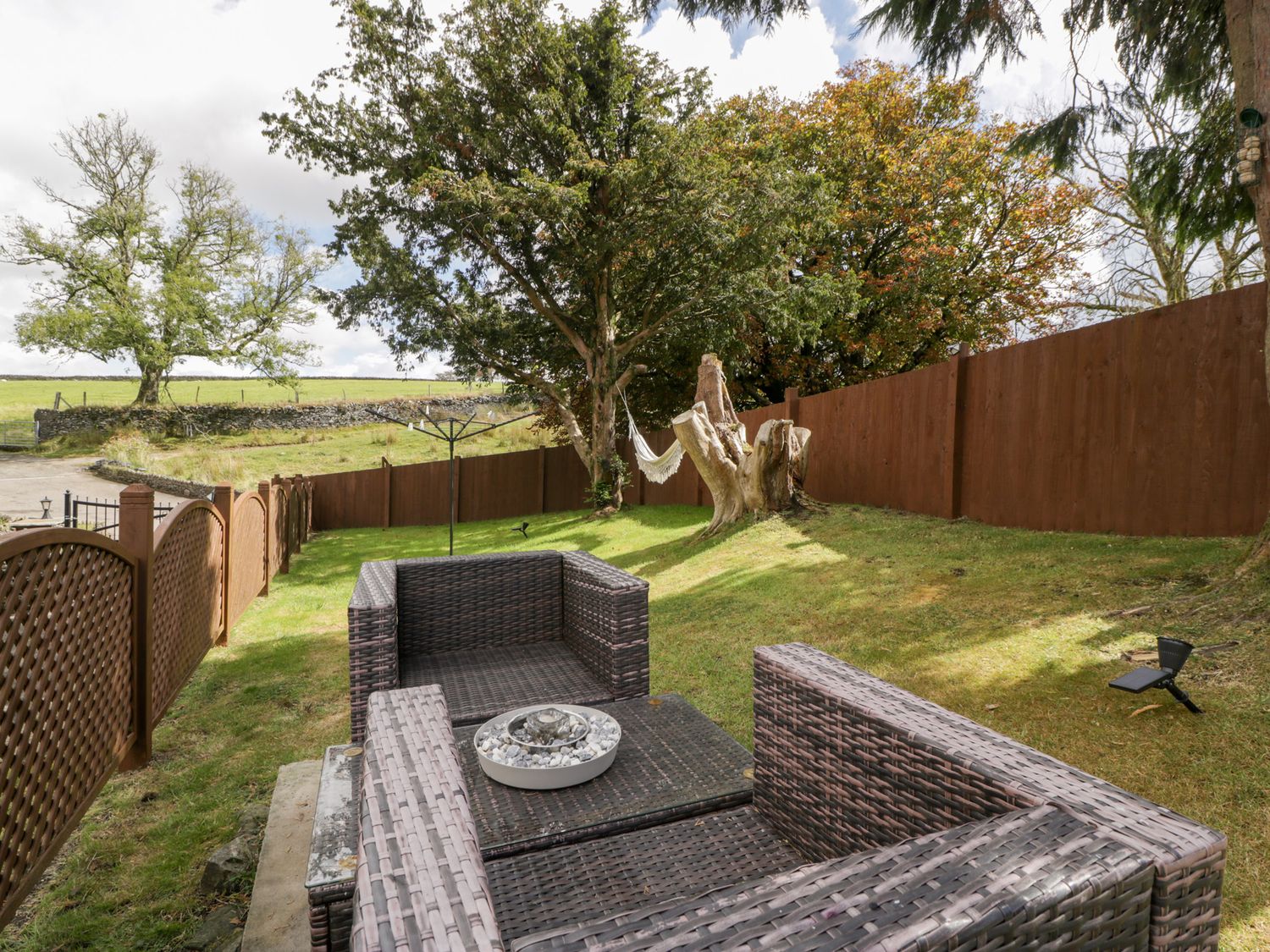 Caner Bach Lodge, Blackmill