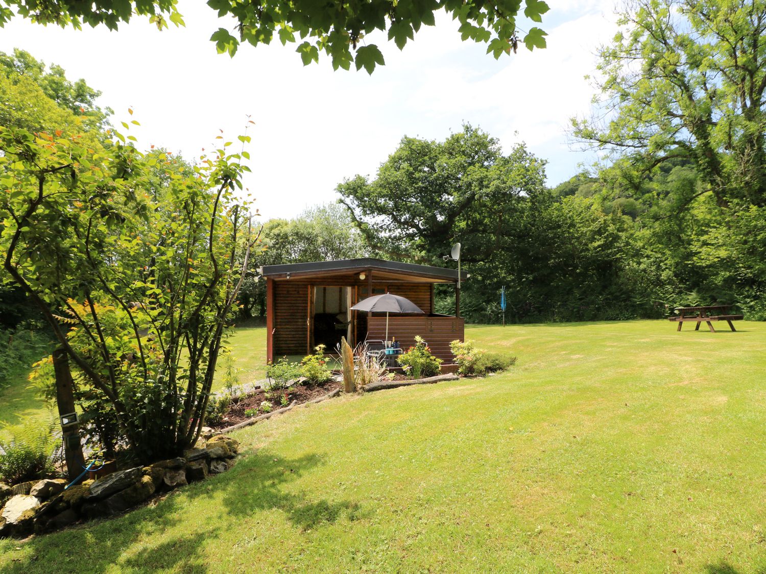 Brook Lodge, Penrhiwllan