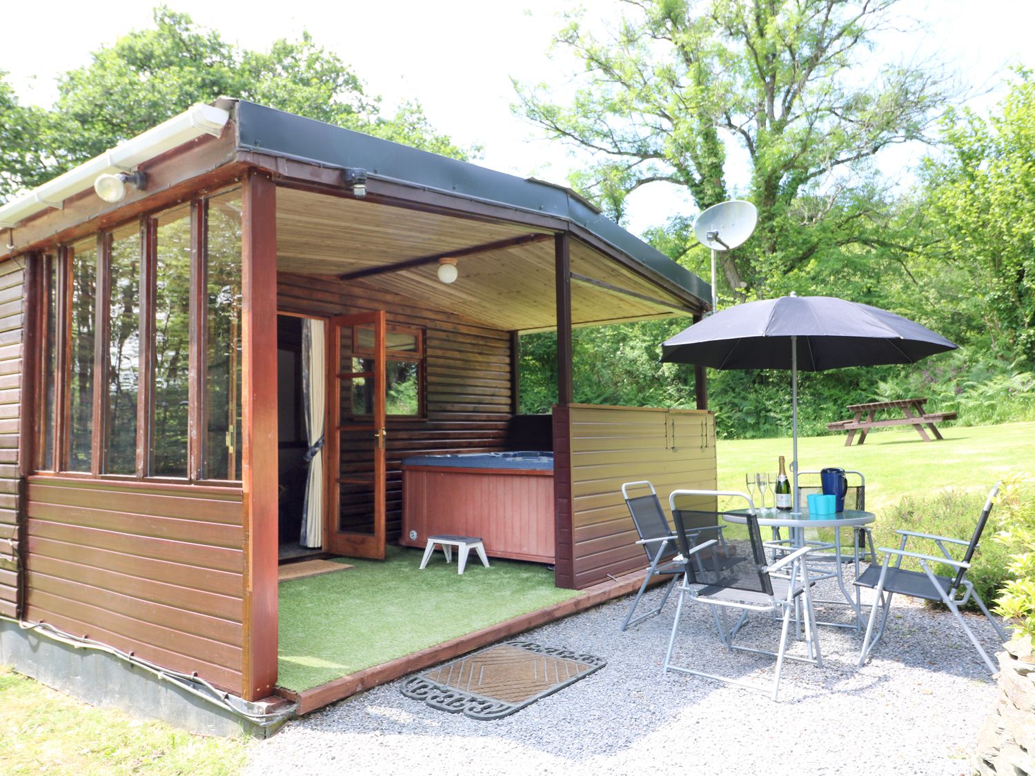 Brook Lodge, Penrhiwllan