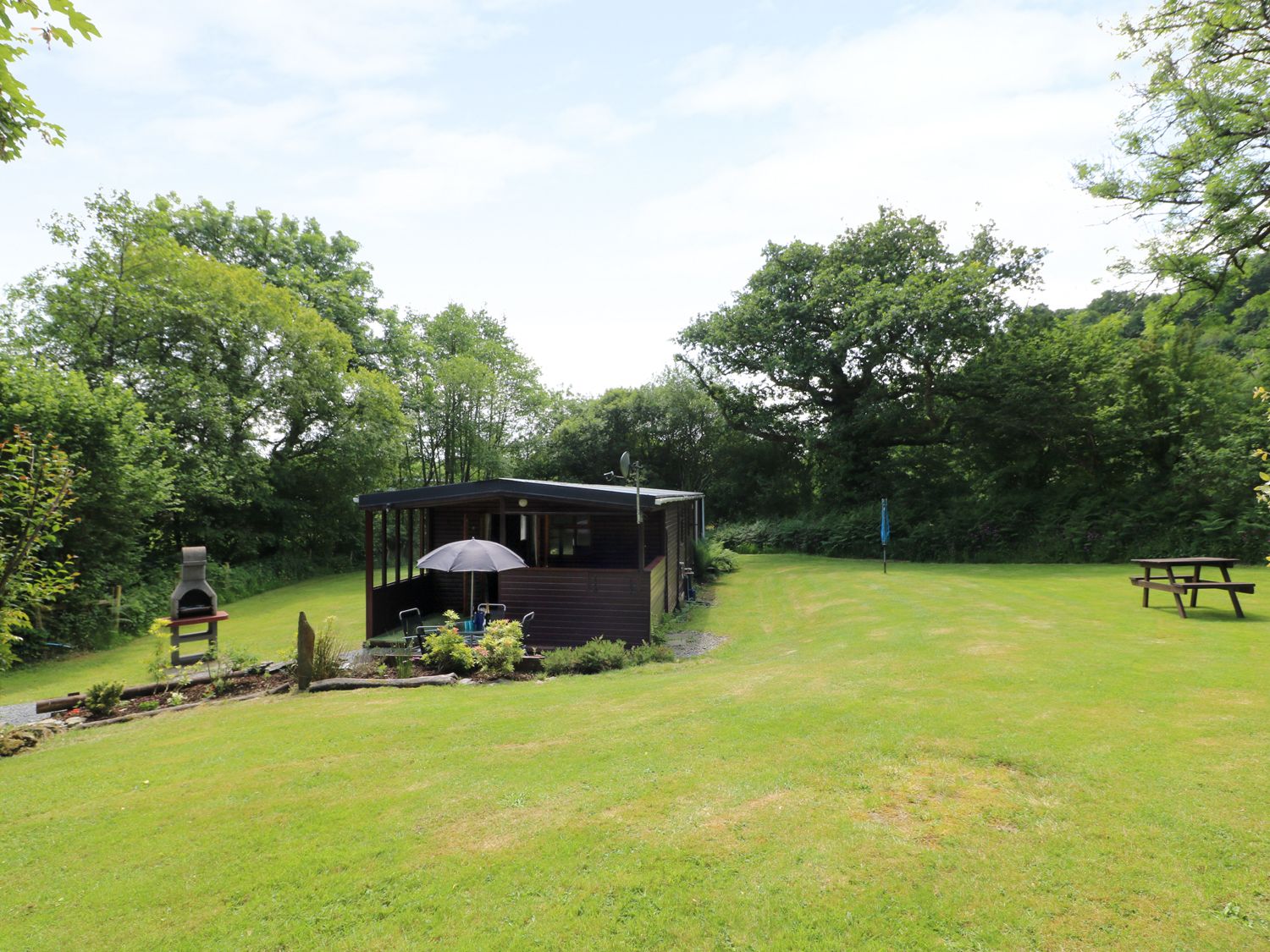 Brook Lodge, Penrhiwllan