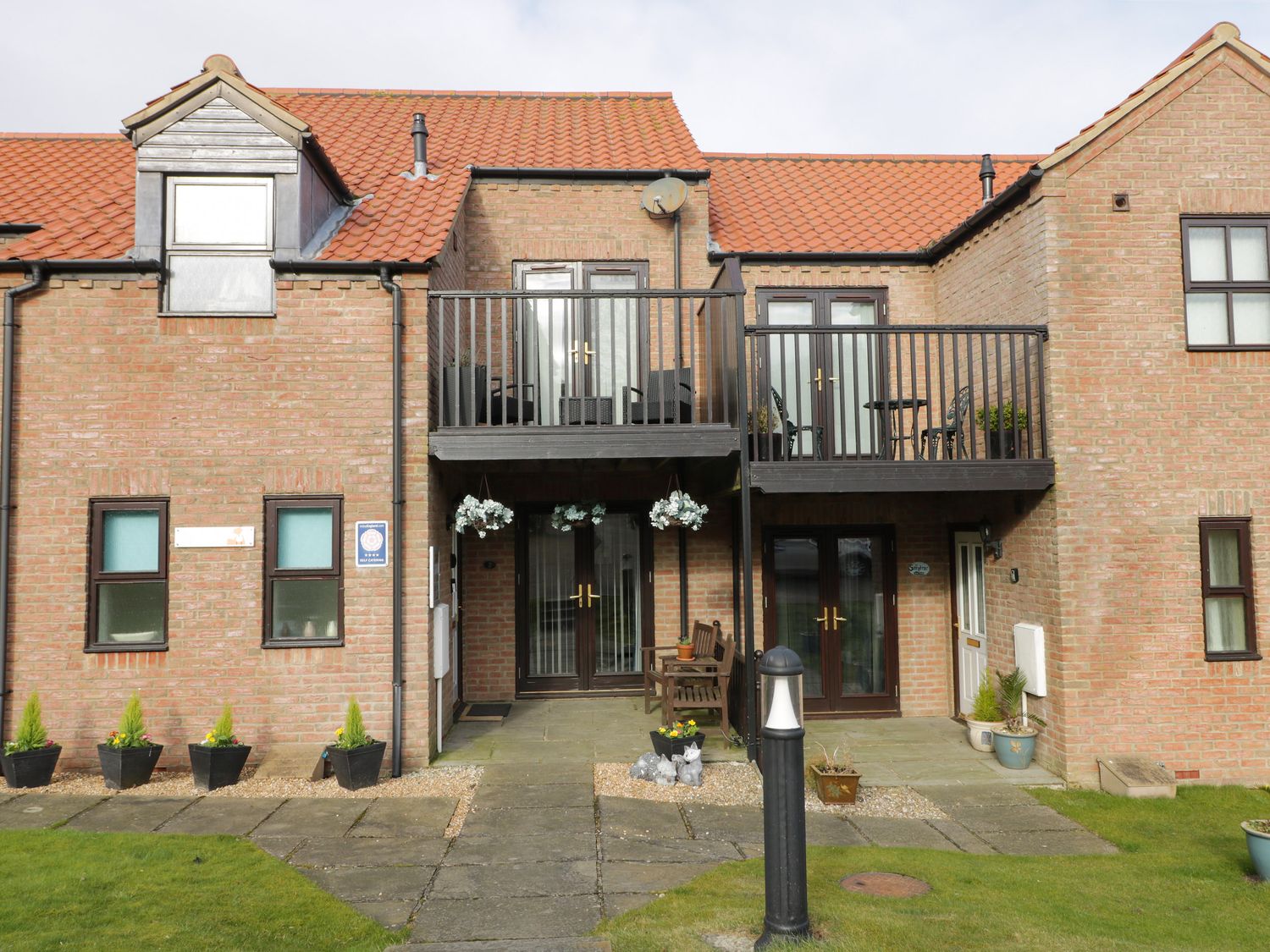 The Fox's Den Whitby ( Ref 983682 ) Rent self catering accommodation in Whitby North Yorkshire