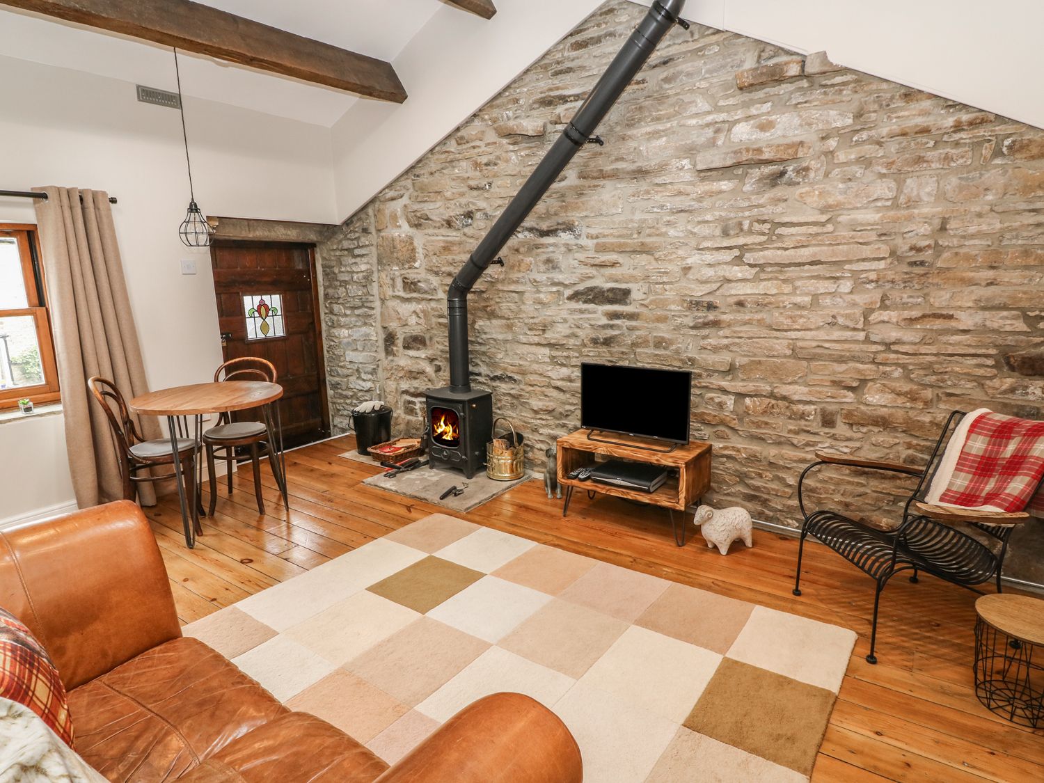 Heugh Barn Thwaite ( Ref 984484 ) Swaledale Holiday cottage in Swaledale North Yorkshire