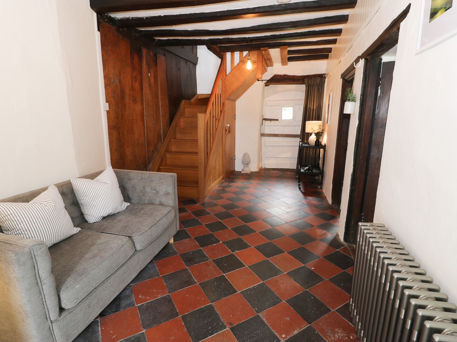 Jacobian Cottage, Llanfair