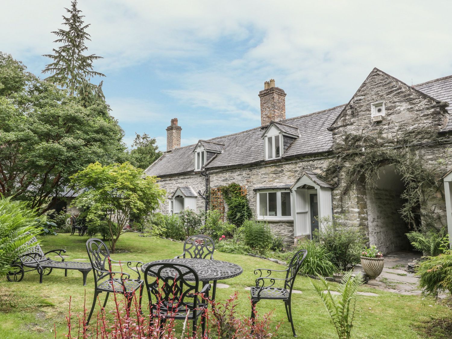 Coleg Y Groes, North Wales