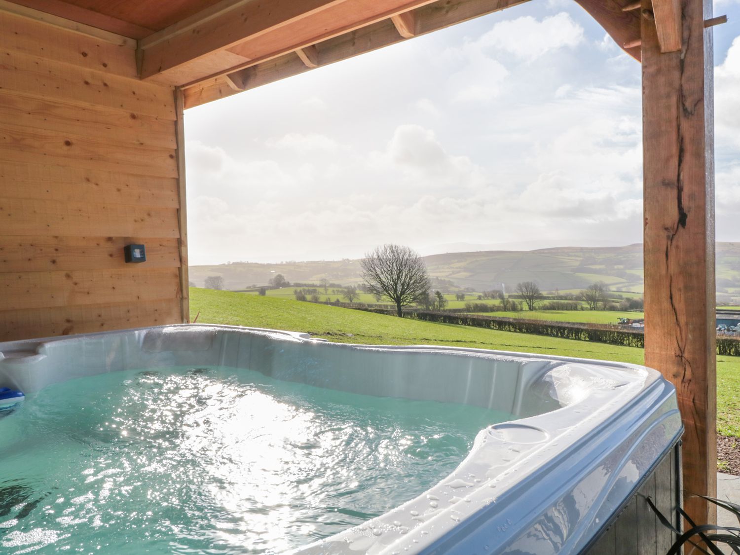 Lundy Lodge - Begwyns View, Herefordshire