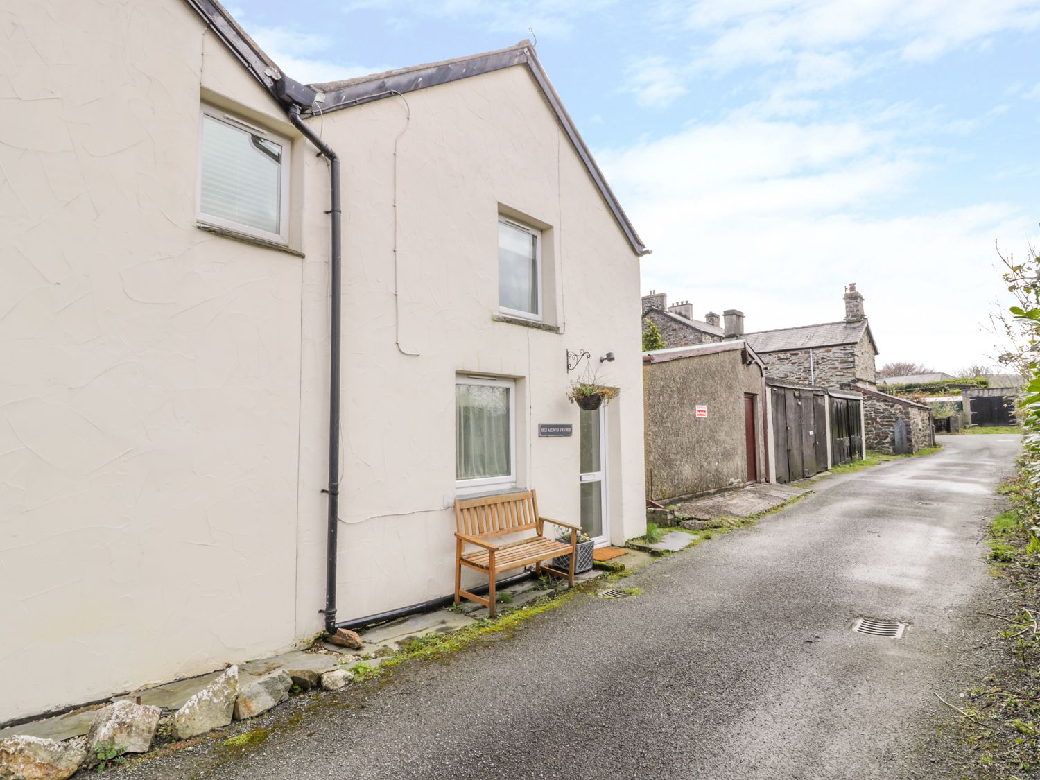 Hen Aelwyd Yr Urdd, North Wales