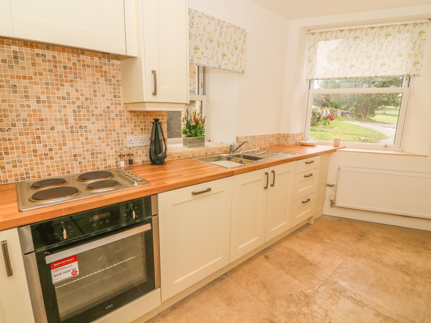 East Stonelea, Leyburn