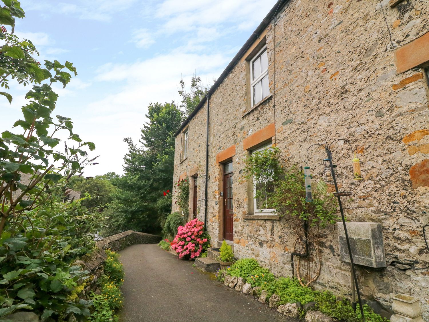 Waterfall Cottage, Ingleton - North Yorkshire - England : Cottages For