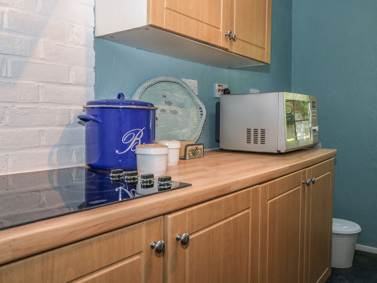 Old Beams Lodge, Burton, Dorset