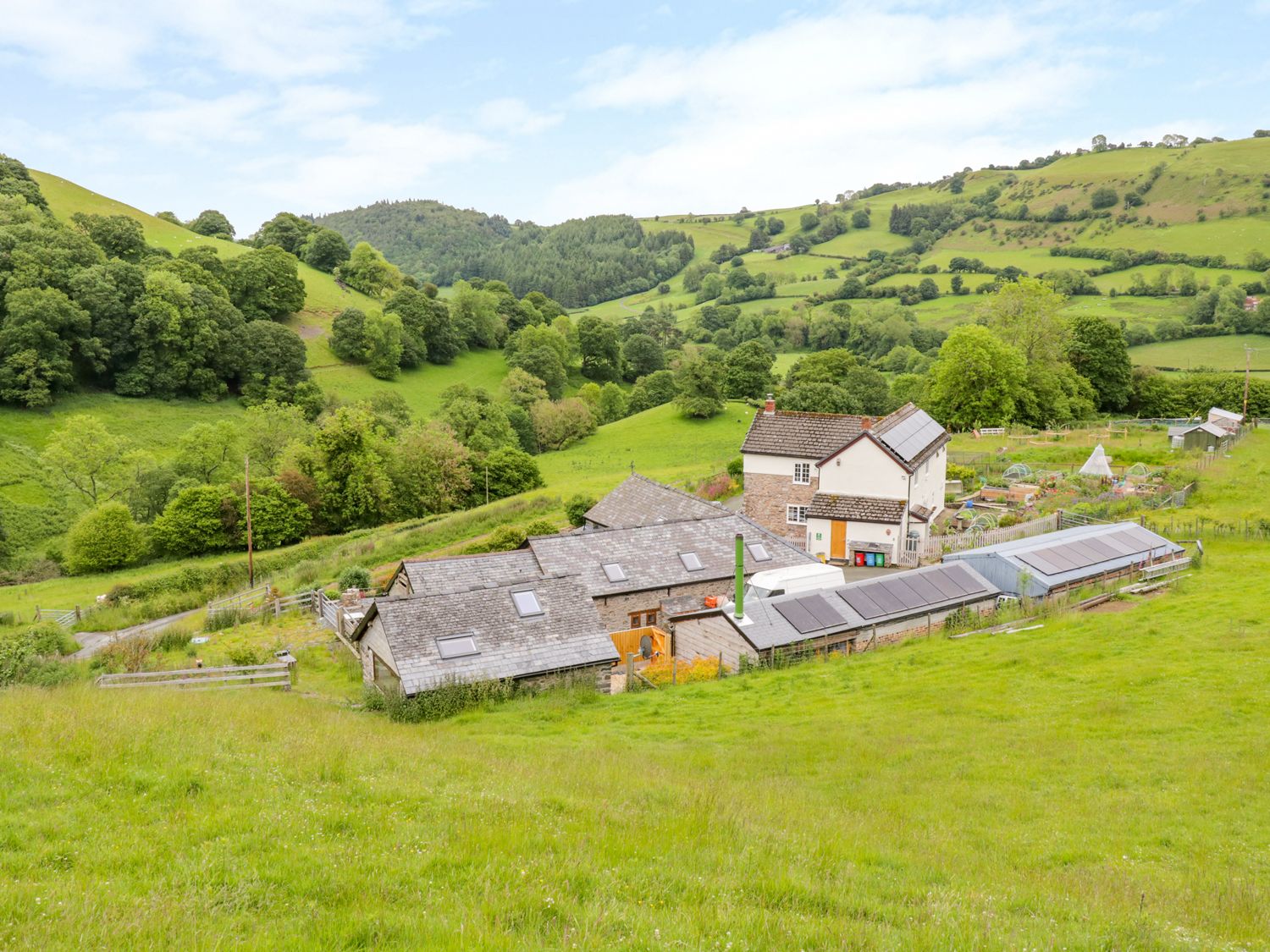 TAWNY BARN, Llanfyllin