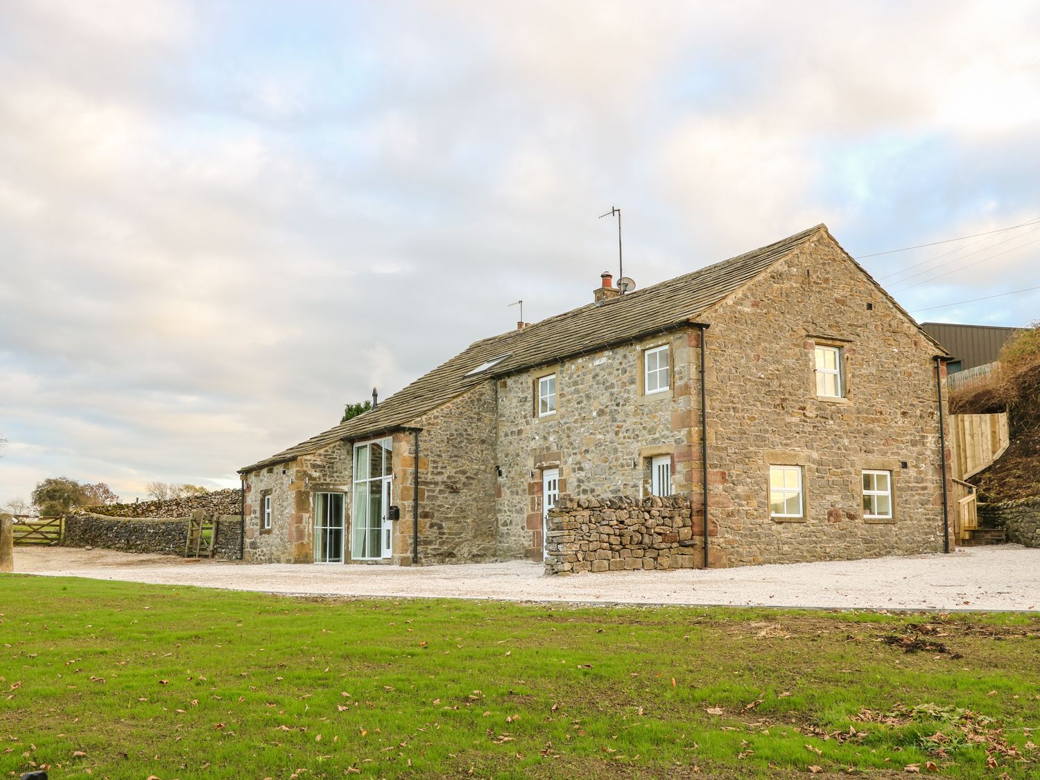 Setting Fogga Croft Cottage Coniston Cold ( Ref 988045 ) Holiday property in Coniston Cold North Yorkshire