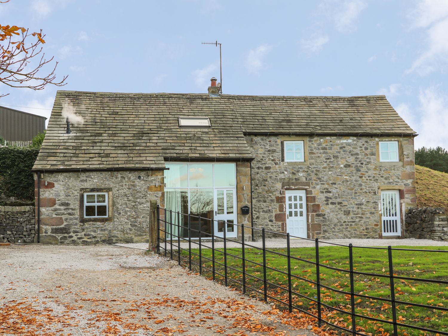 Fogga Croft Cottage Coniston Cold ( Ref 988045 ) Holiday Cottage in Coniston Cold near Skipton sleeps 12 People - Holiday Accommodation near Yorkshire Dales