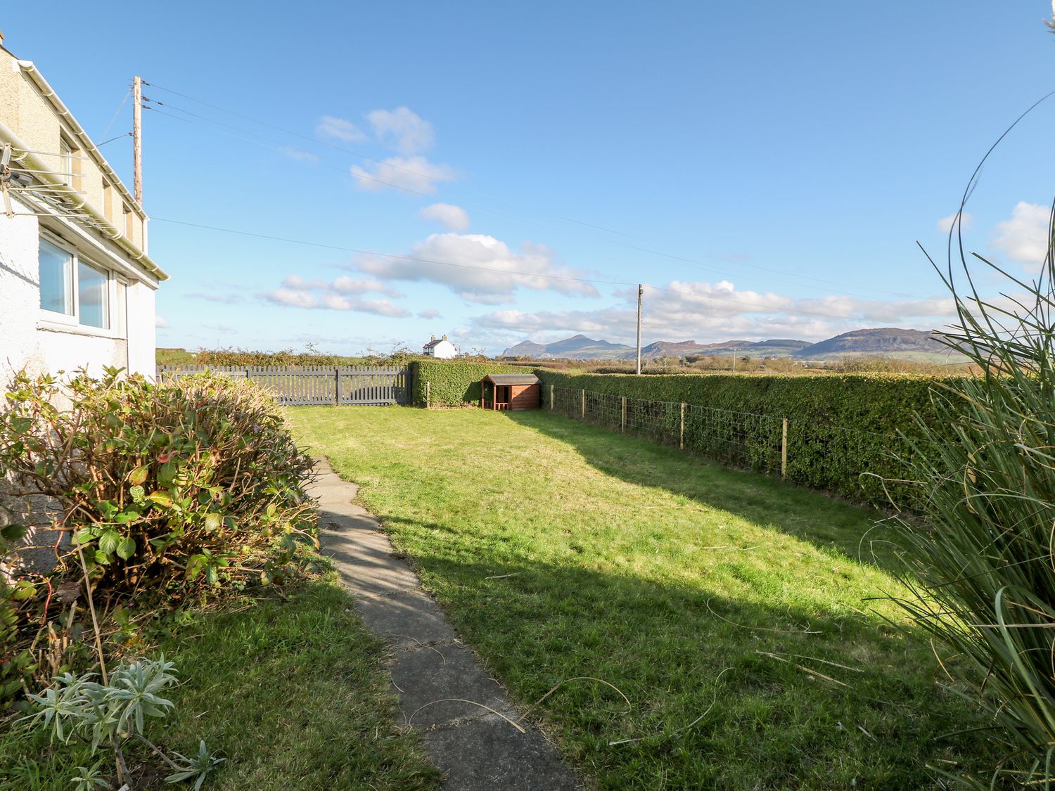 Tai'r Lon, Morfa nefyn