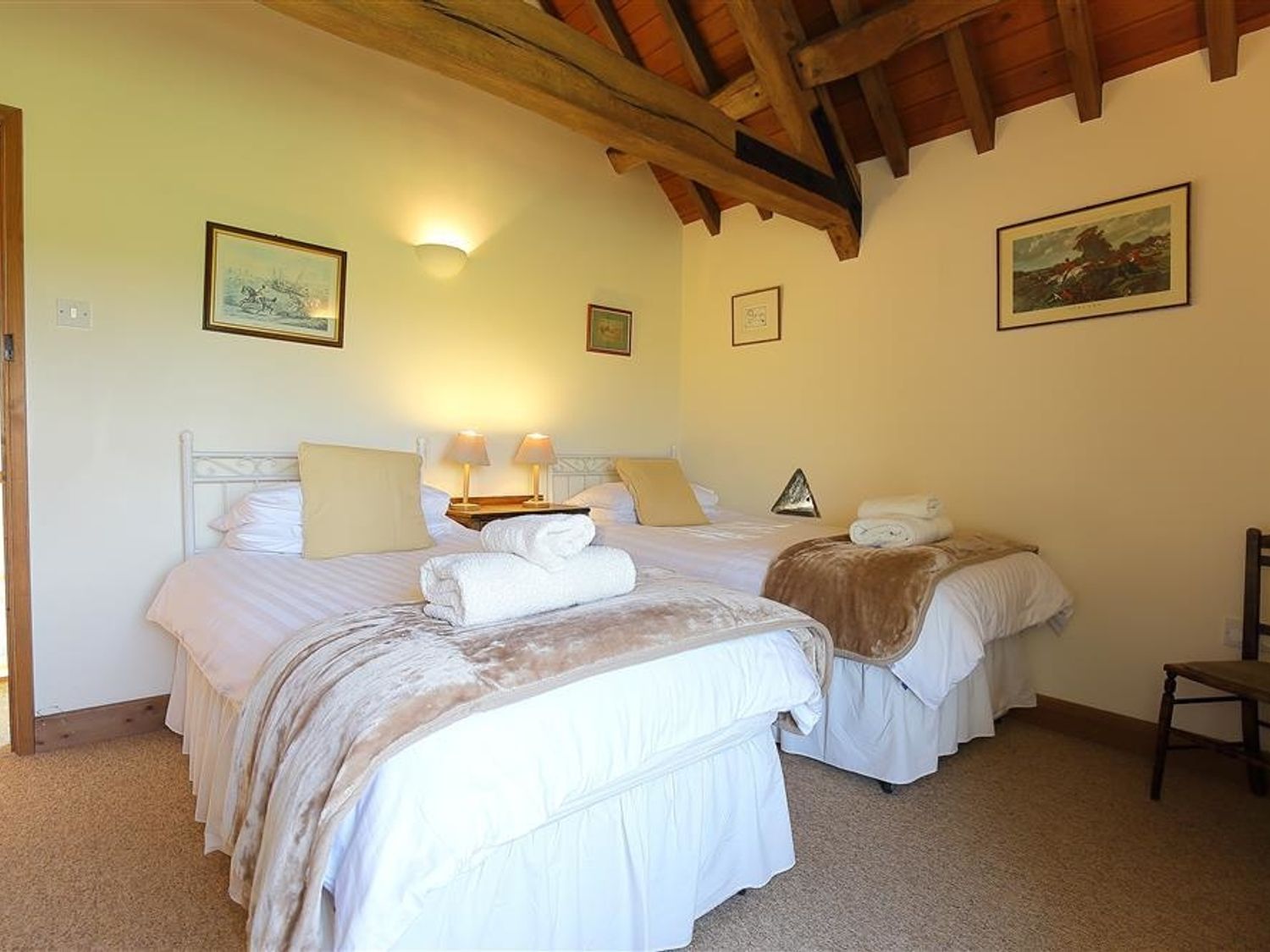 Gallery Barn, Leafield